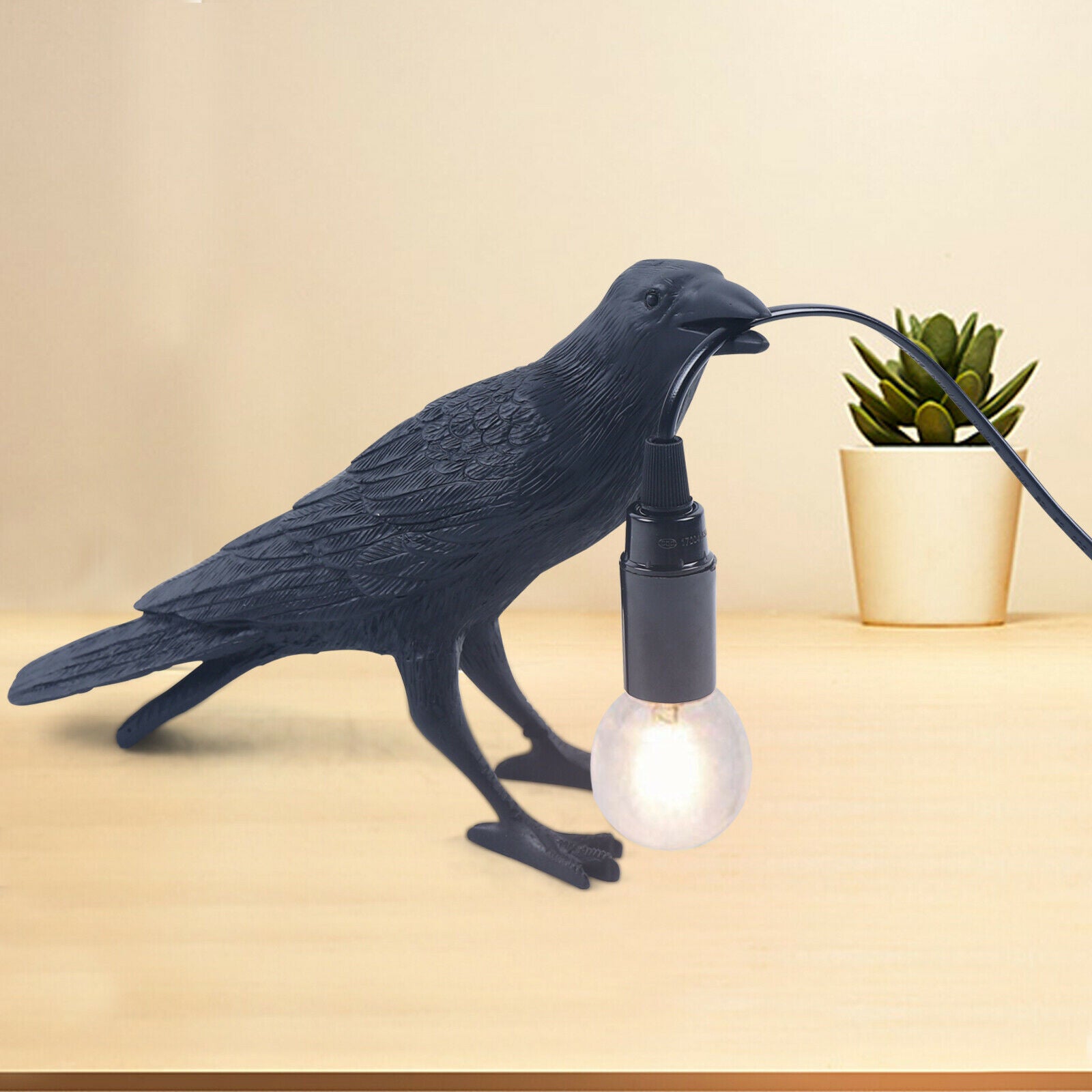 Contemporary Portable Natural Resin Bird Shape Table Lamp Black Resin Bird Table Lamps Crow Desk LED Lamp Bedroom Perfect Decor Resin Bird Table Lamps Crow Desk LED Lamp Bedroom Desk Light Fixtures