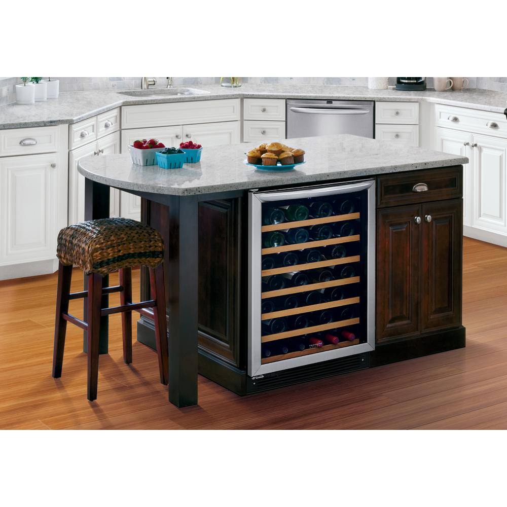 FRIGIDAIRE GALLERY 52 Bottle Wine Cooler FGWC5233TS