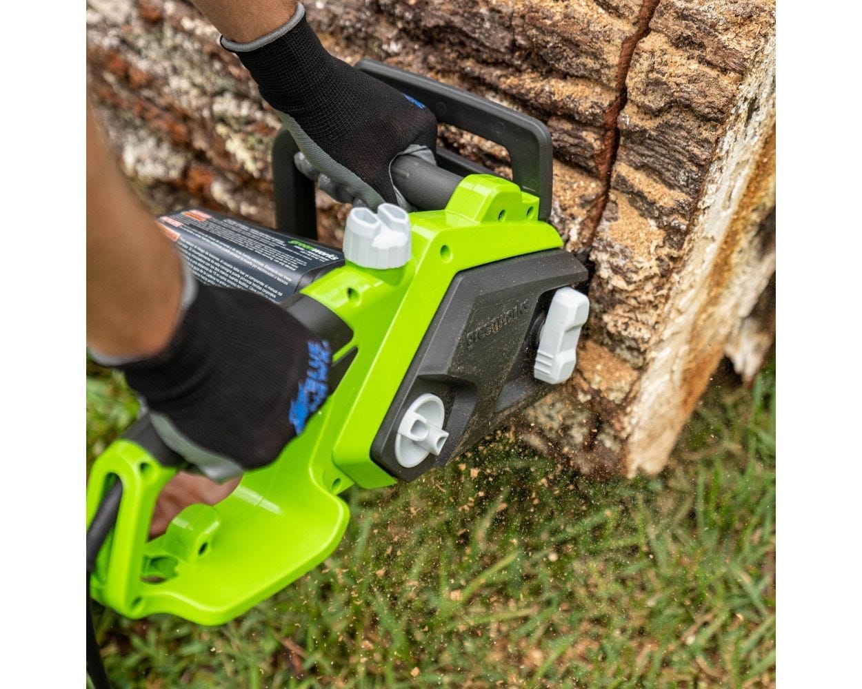 12 Amp Corded 16-Inch Chainsaw | Greenworks Tools