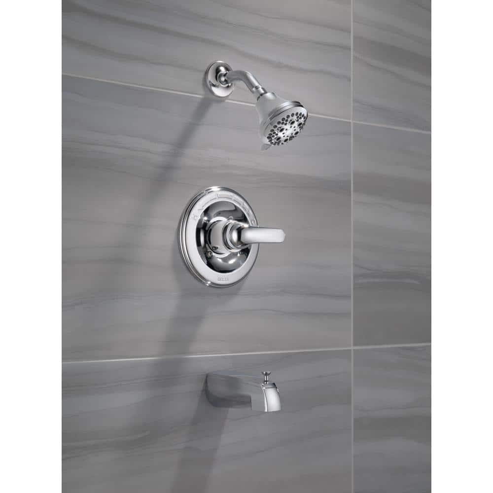 Delta Classic SingleHandle 5Spray Tub and Shower Faucet in Chrome