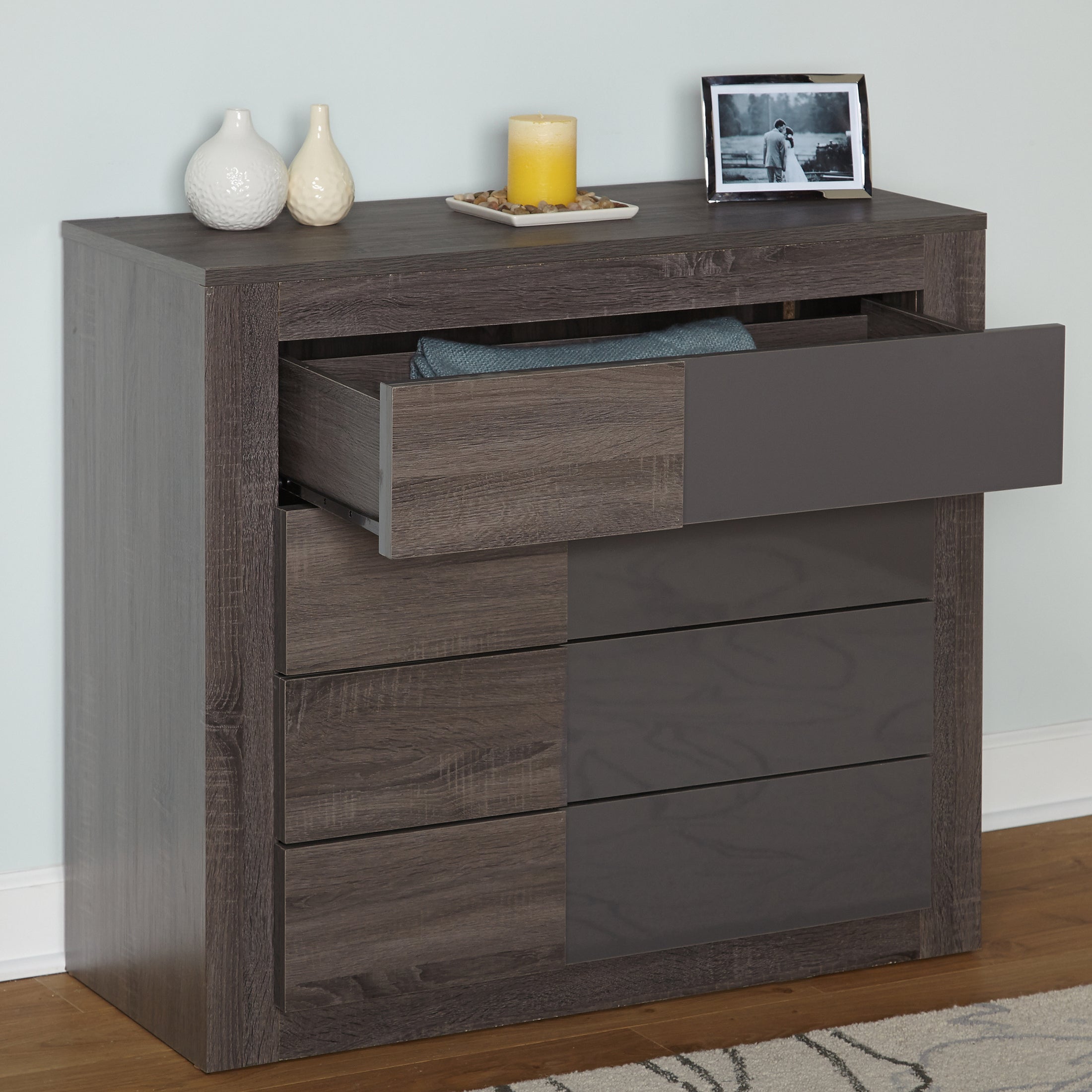 Maya 4 Drawer Chest