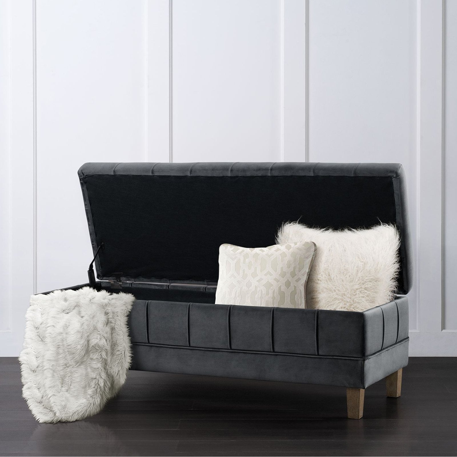 Picket House Furnishings Jude Tufted Velvet Bedroom Bench