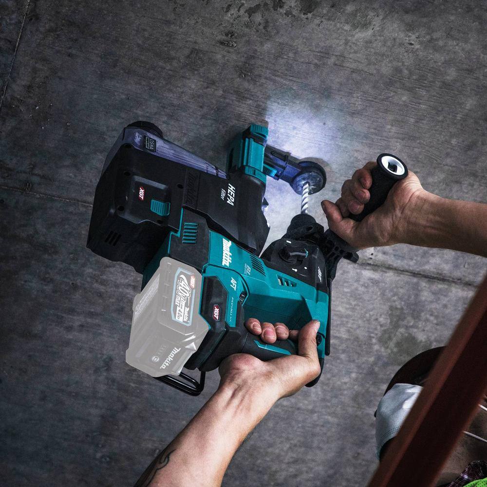 Makita 40V max XGT Brushless Cordless 1-18 in. Rotary Hammer wDust Extractor AFT AWS Capable (Tool Only) GRH01ZW