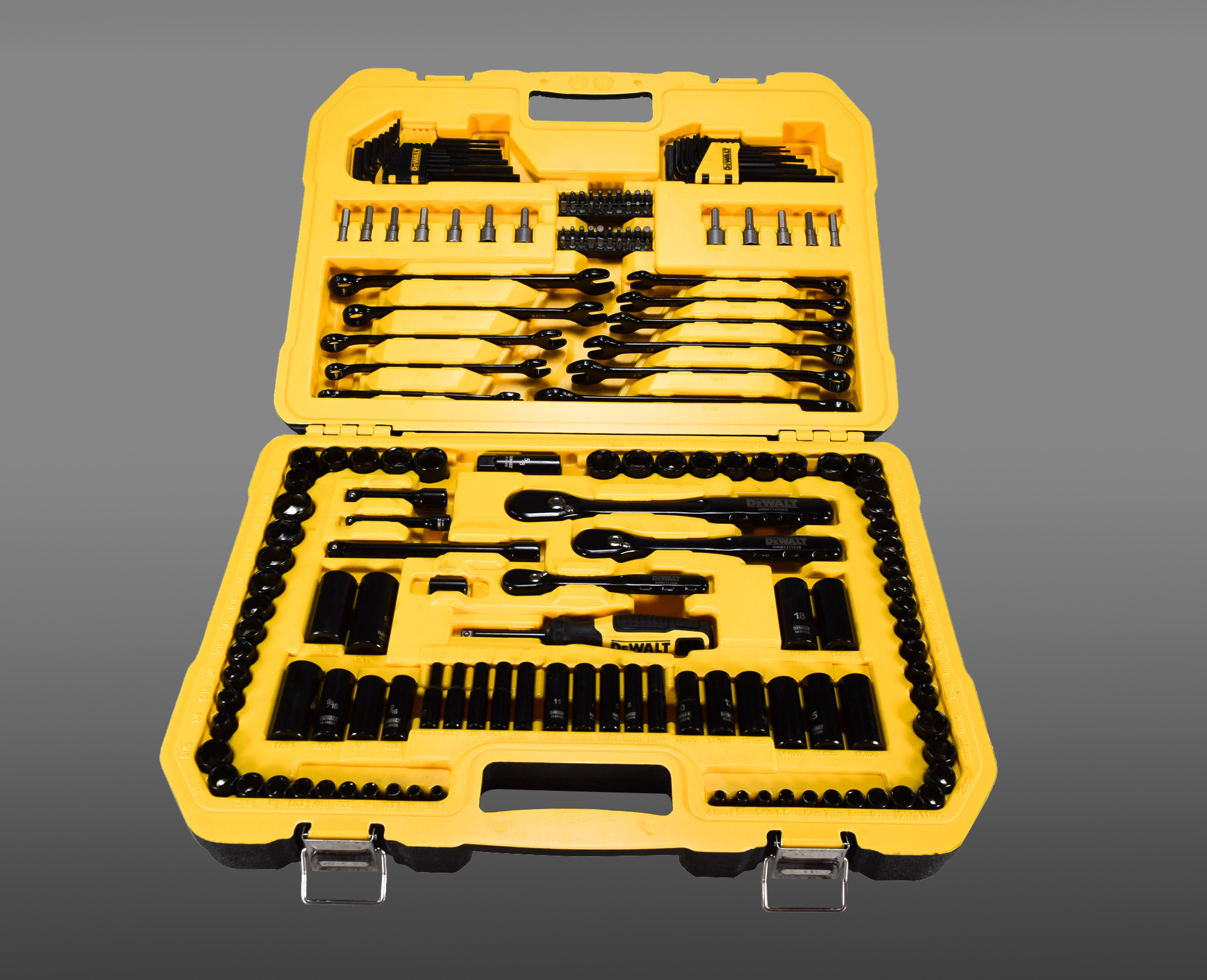 DEWALT 184-piece Polished Black Chrome Mechanics Tool Set