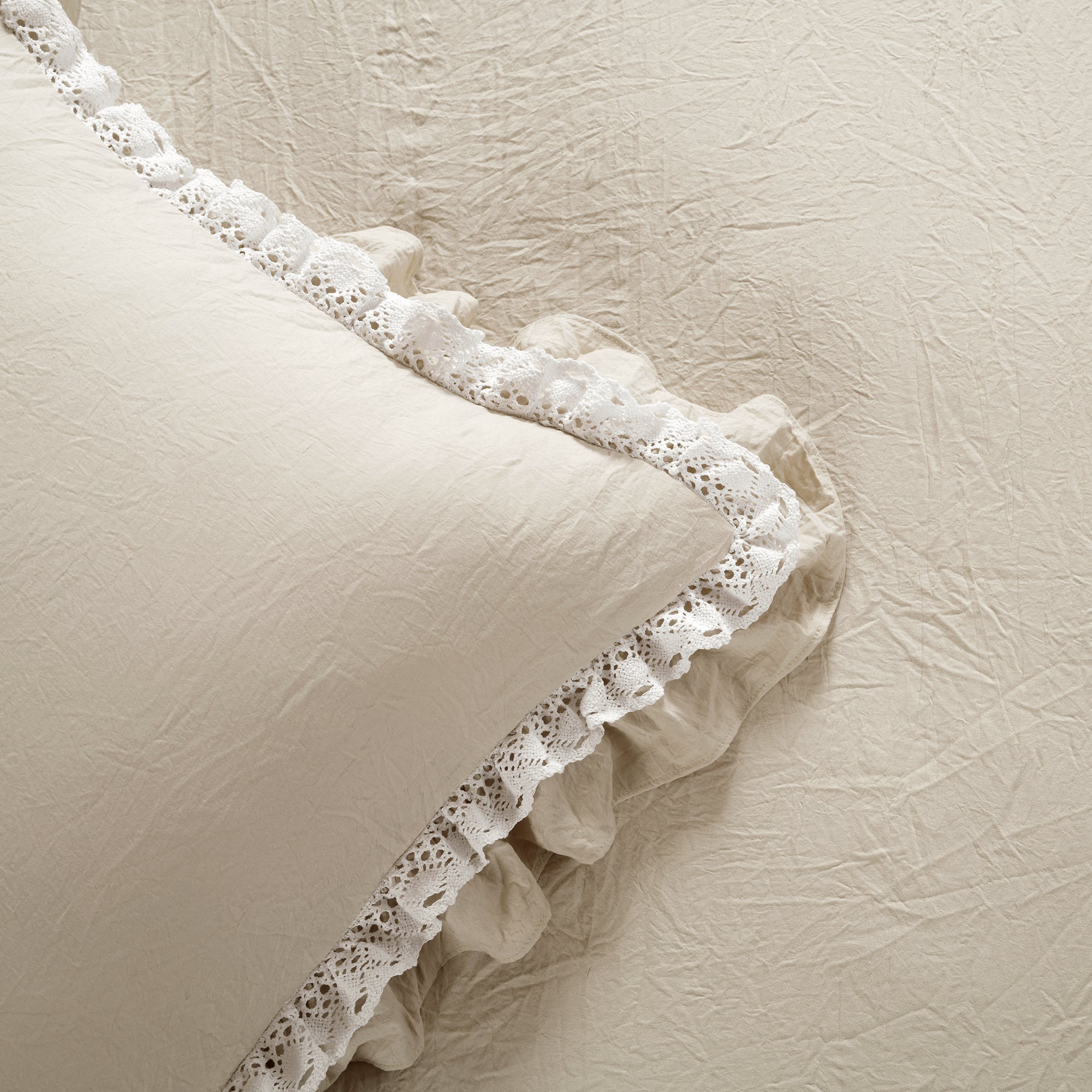 Ella Ruffle Lace 3 Piece Comforter Set