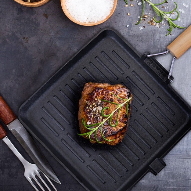 General Store Addlestone 14 Inch Pre seasoned Cast Iron Grill Pan With Foldable Wooden Handle