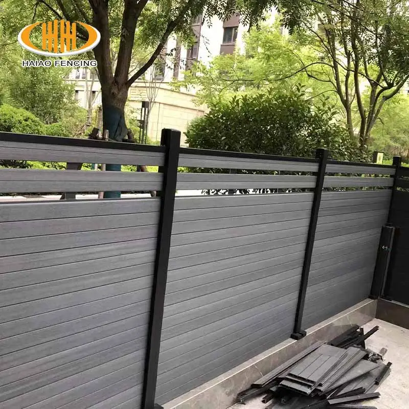 High quality factory supply multicolor popular wood plastic composite fencing for sale