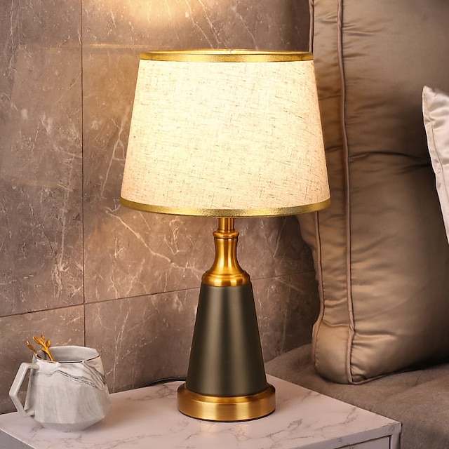 Table Lamp Bedroom European Creative Romantic Warm American Modern Simple Touch Nordic Light luxury Bedside Lamp