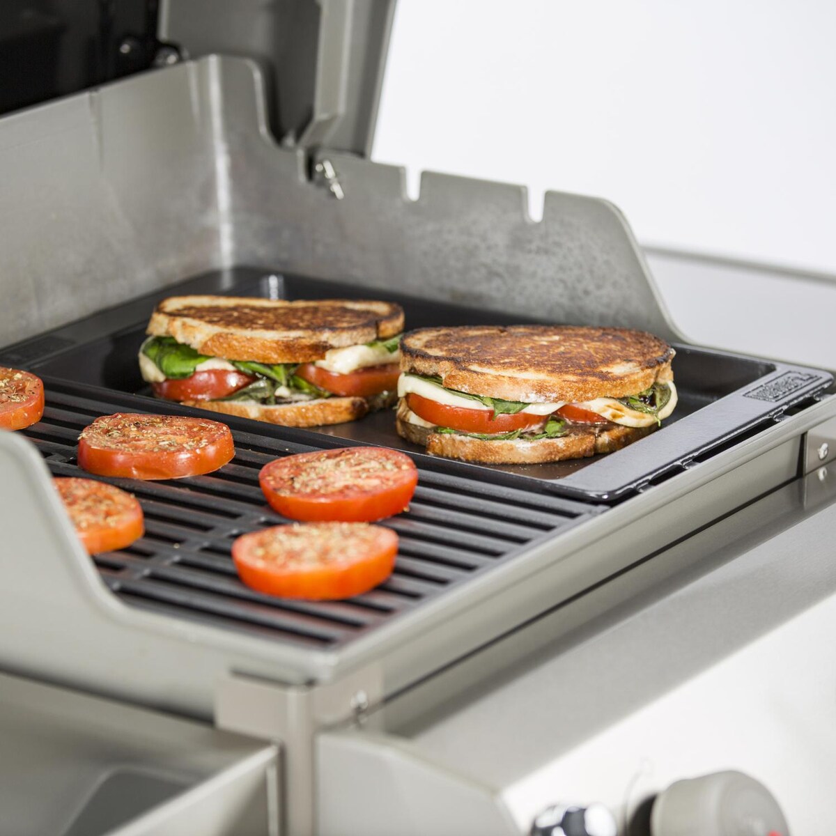 Weber 7658 Porcelain-Enameled Cast-Iron Griddle For Spirit II 200/300 and Spirit 200/300 Series Grills