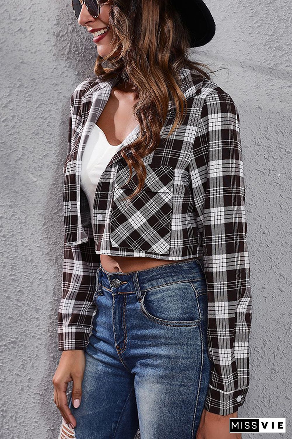 Buttoned Plaid Short Jacket With Pockets