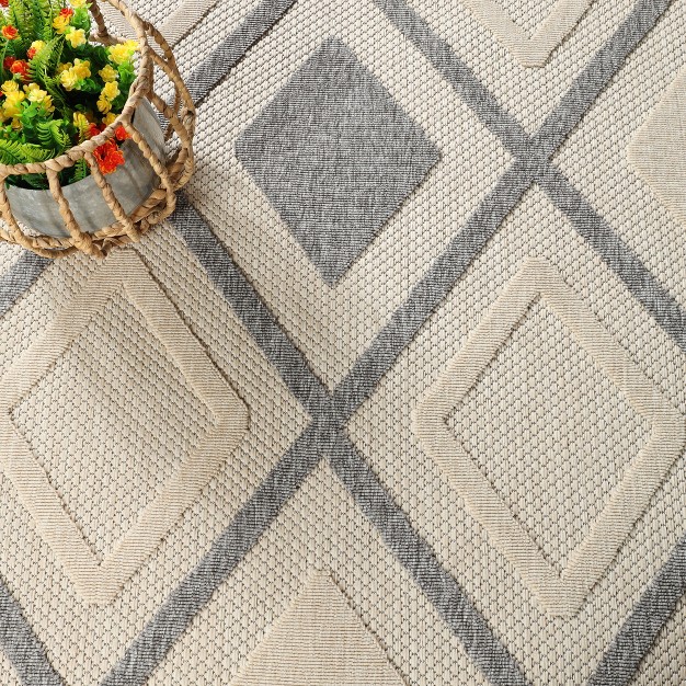 Modern Geometric Diamond Lattice Indoor Outdoor Area Rug By Blue Nile Mills