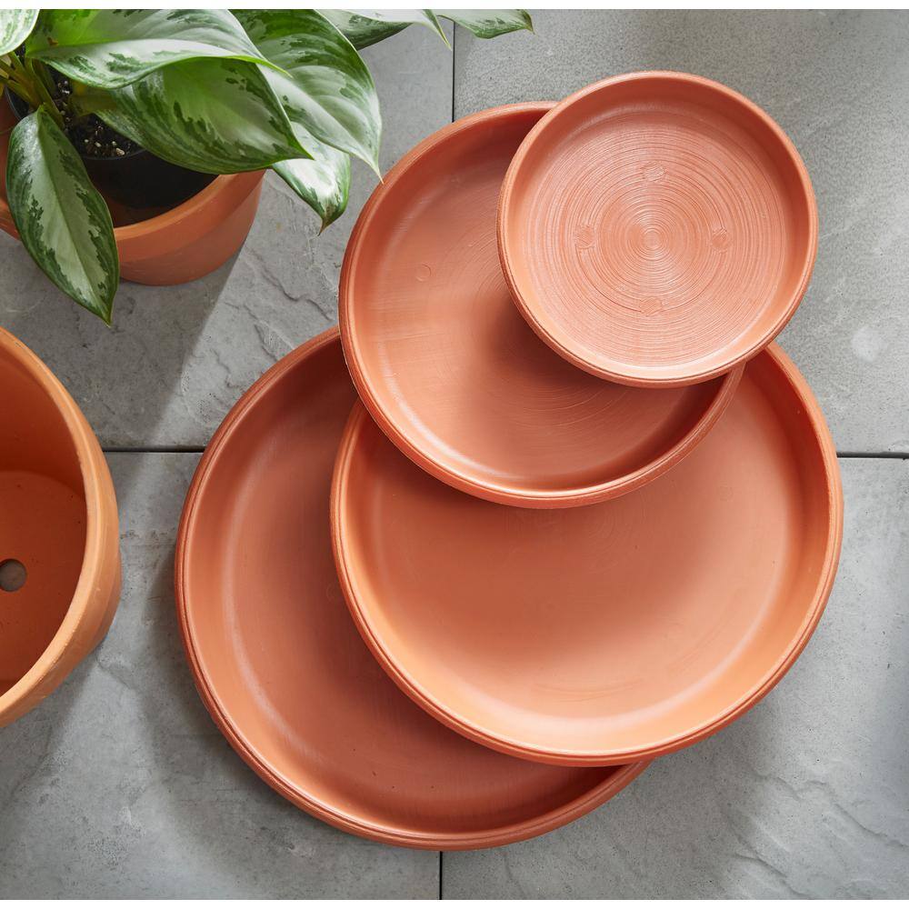 Grosfillex 18 in. Dia Terra Cotta Resin Planter Saucer US277089