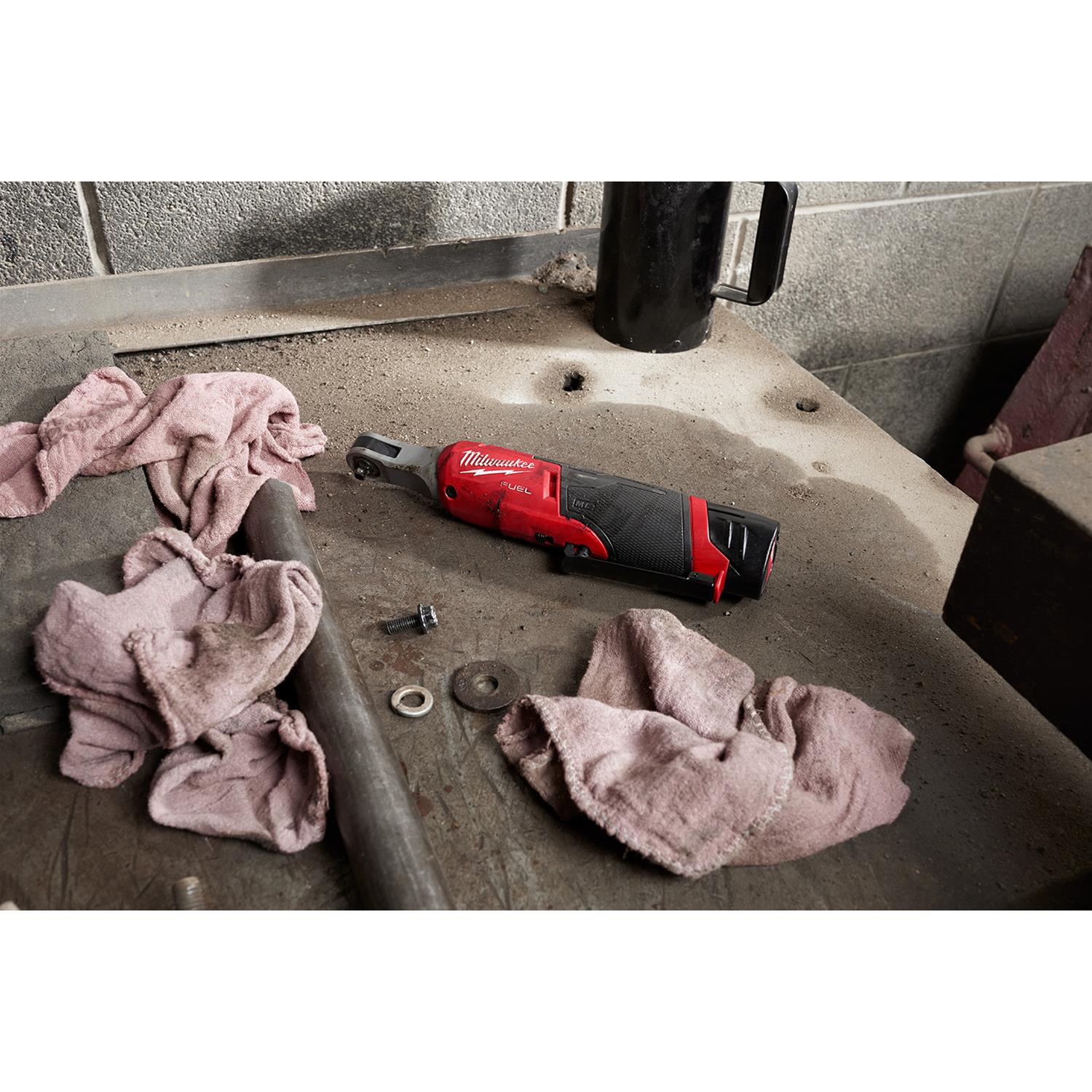 Milwaukee Tool 2566-20 Milwaukee M12 FUEL 1/4 in. High-Speed Ratchets