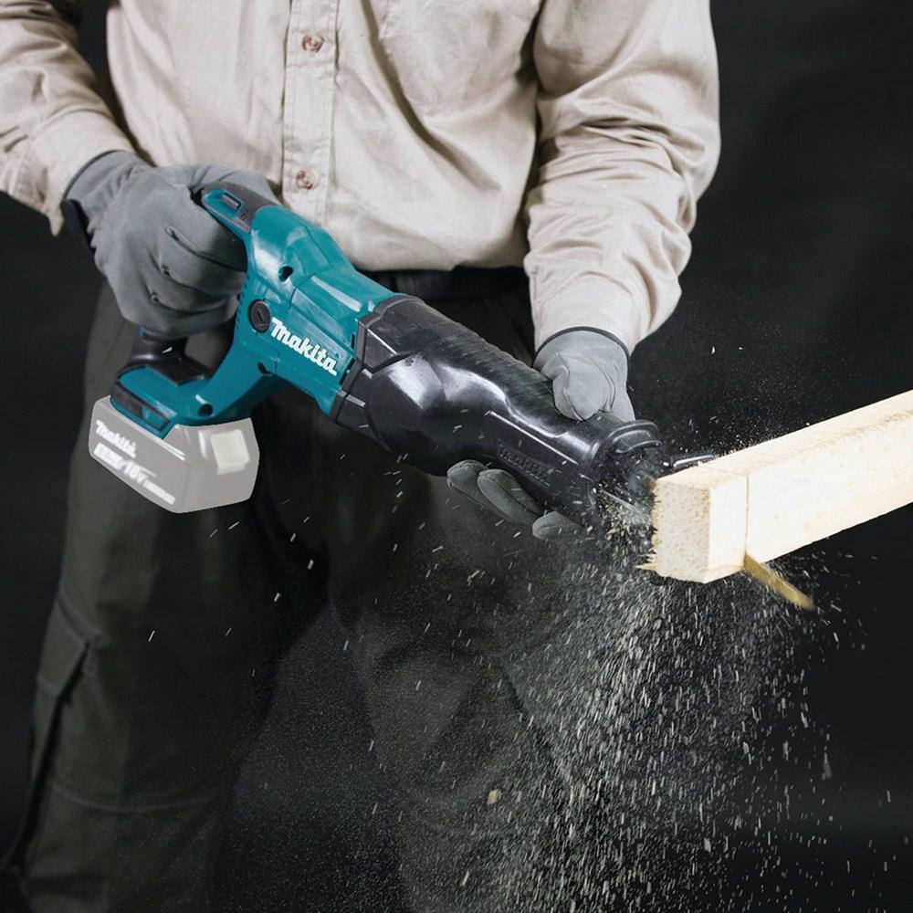 Makita 18V LXT Lithium-Ion Cordless Variable Speed Reciprocating Saw (Tool-Only) XRJ04Z