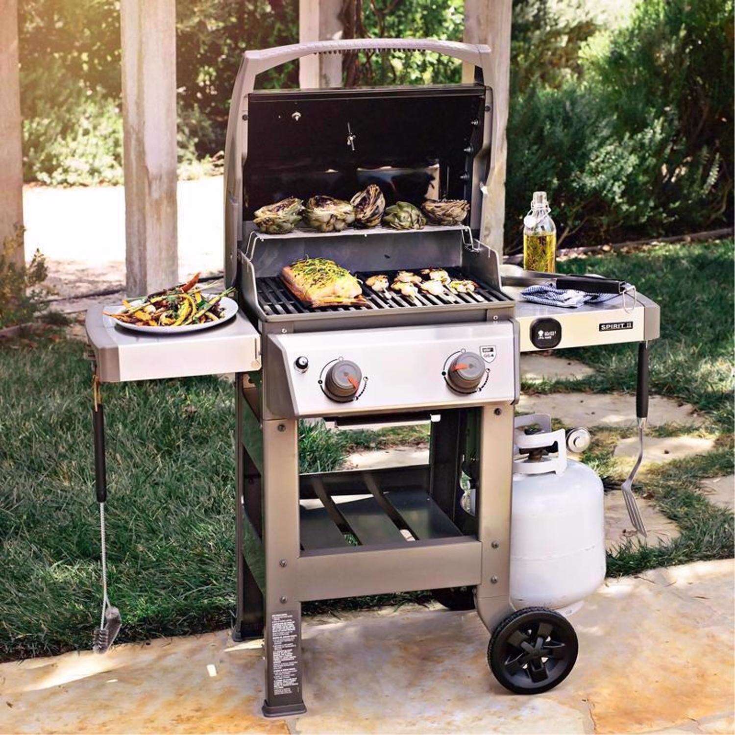 Weber Spirit II E-210 2 burner Propane Gas Grill Black