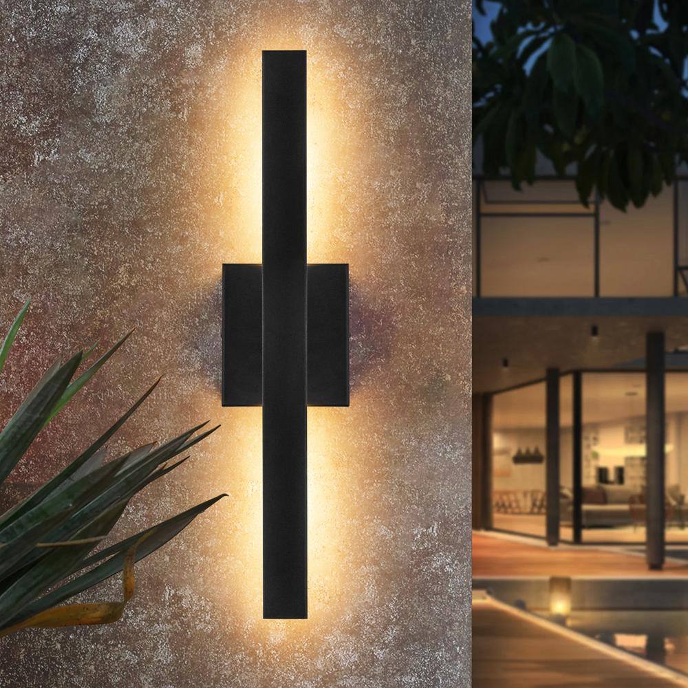 RRTYO Edith 1-Light 20 in. Black Modern Linear Integrated LED IndoorOutdoor Wall Light 81010000045178