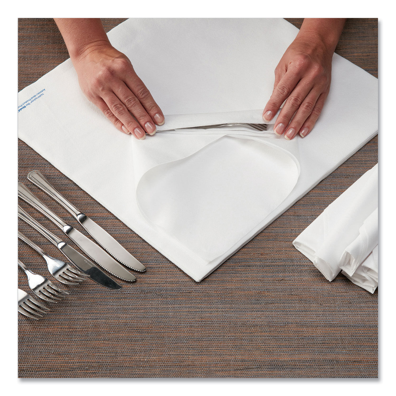 Airlaid Flat Pack Napkins by Hoffmasterandreg; HFM253263