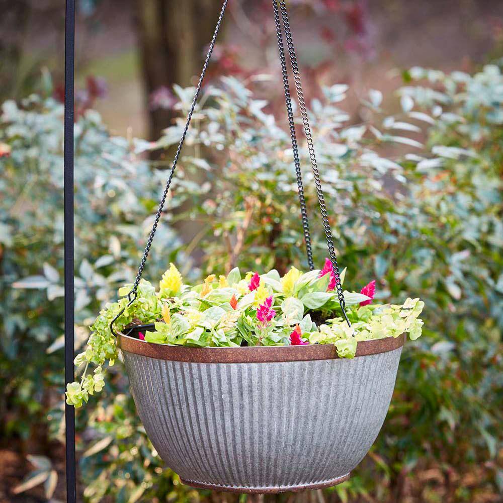 Southern Patio Westlake Medium 12.5 in. 9 qt. Silver with Bronze Trim High-Density Resin Hanging Basket Outdoor Planter HDR-054801