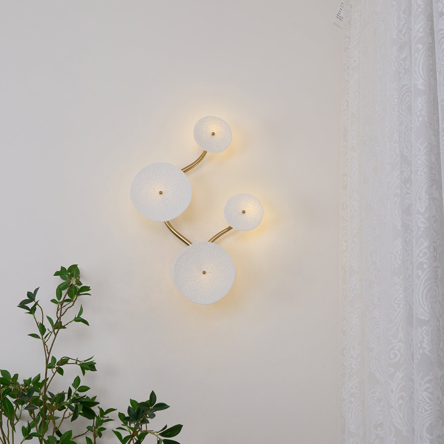 Lotus Petal Wall Lamp