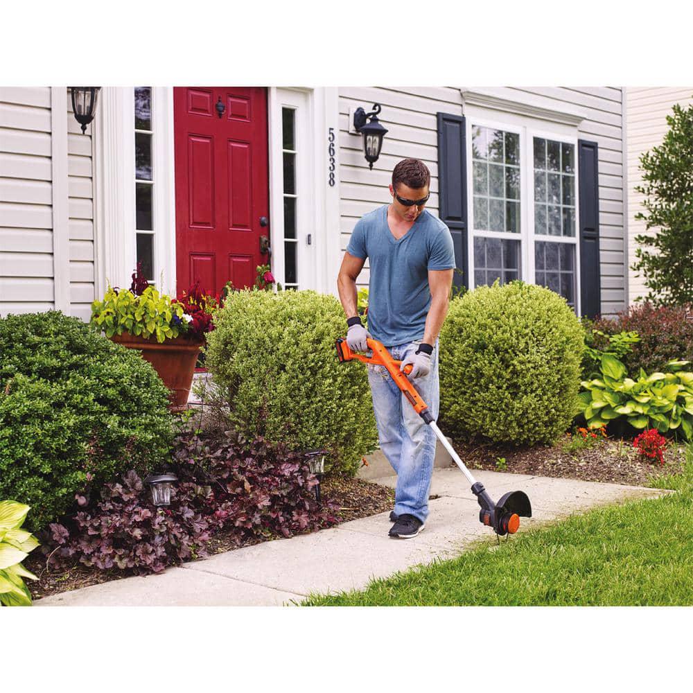 BLACKDECKER 20V MAX Cordless Battery Powered String Trimmer and Leaf Blower Combo Kit with 3 Spools and