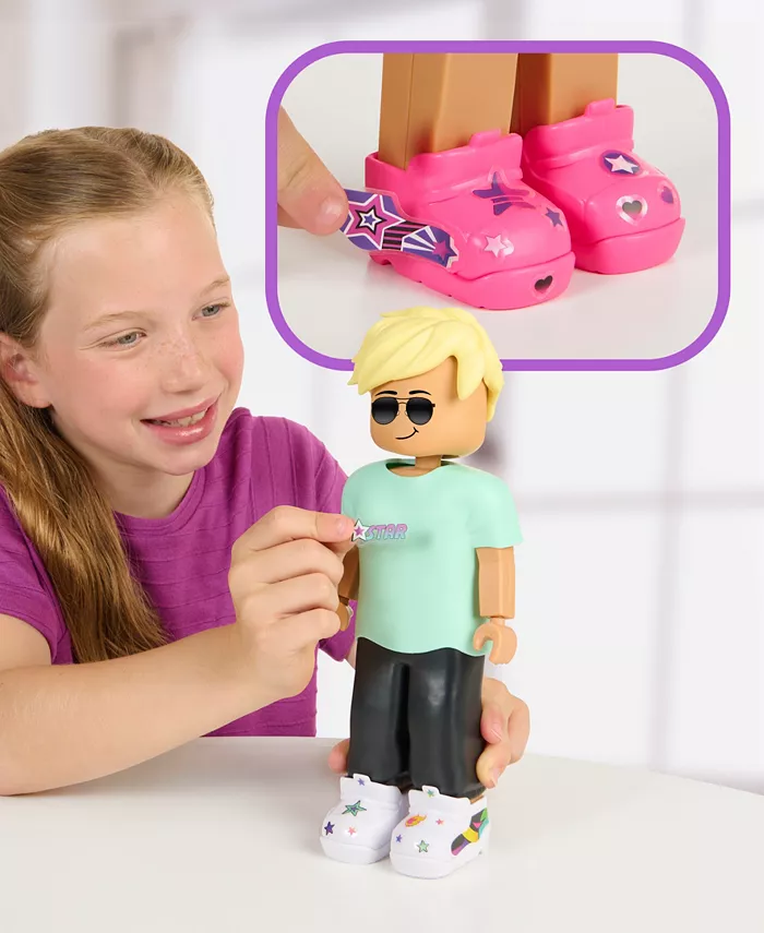 Avastars Deluxe Fashion Doll  Sneaker Head