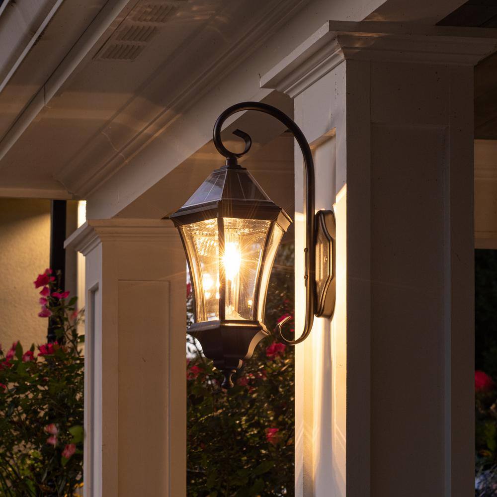 GAMA SONIC Victorian 1-Light Black Solar LED Outdoor Wall Sconce with Morph Technology and GS Warm White Bulb 94BM50010