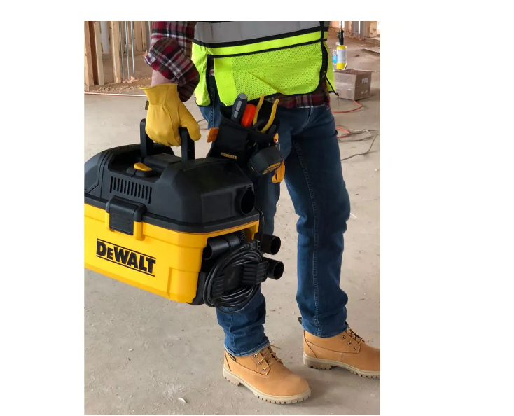 DEWALT DXV04T 4 Gal. Poly Wet/Dry Vacuum