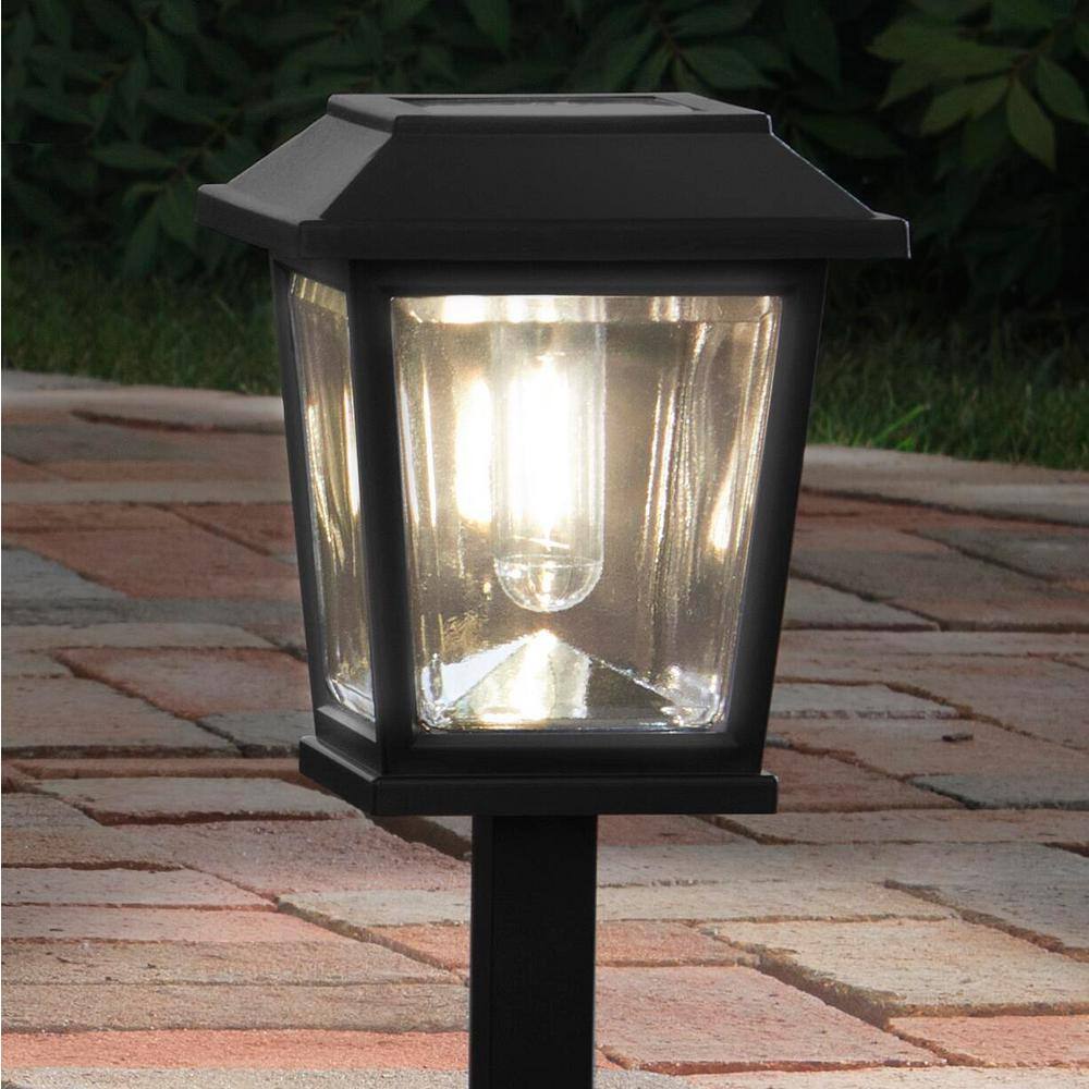 Hampton Bay 10 Lumens Craftsman Solar Black Integrated LED Path Light with Faux Retro Edison Bulb (4-Pack) 50203