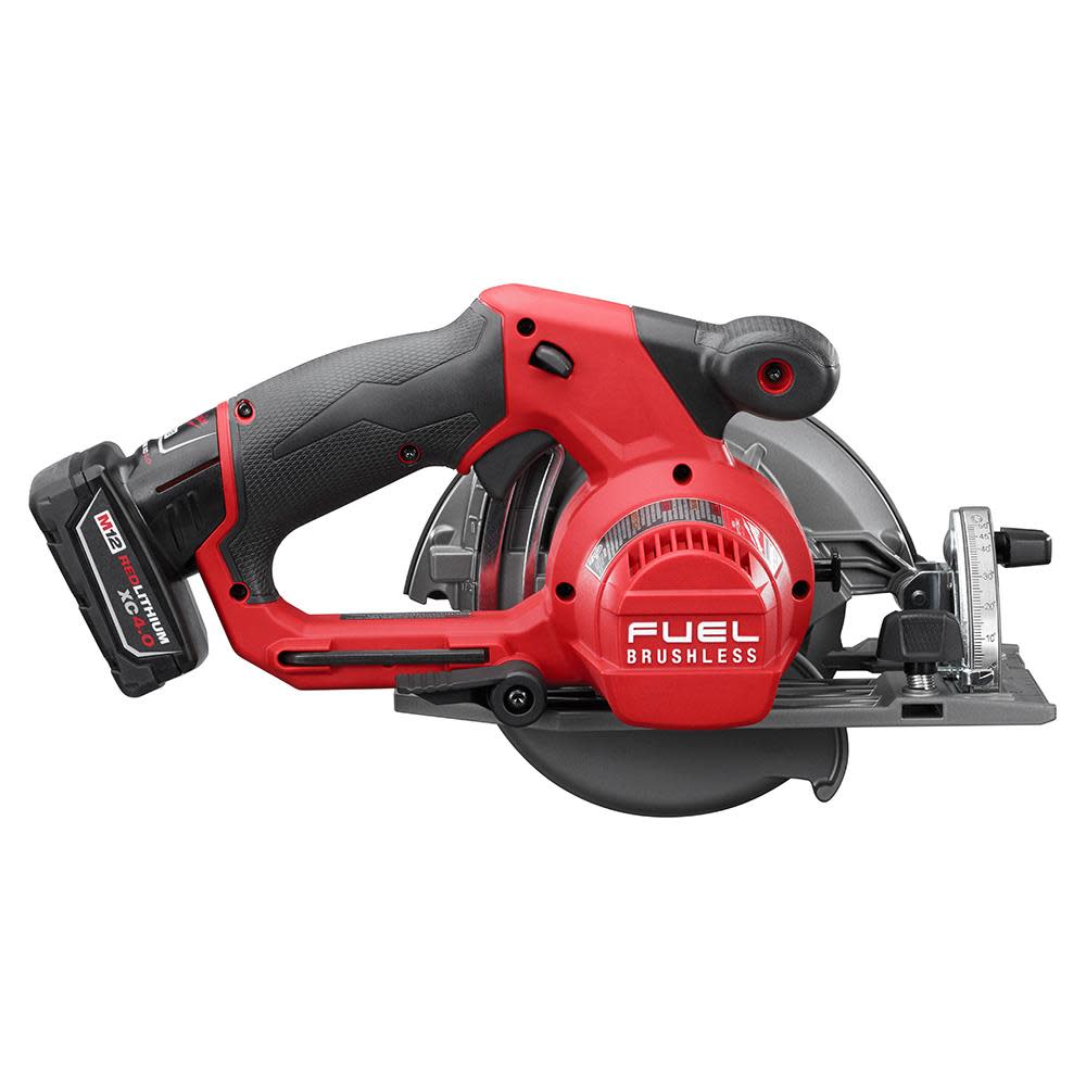 M12 FUEL? 5-?” Circular Saw Kit ;