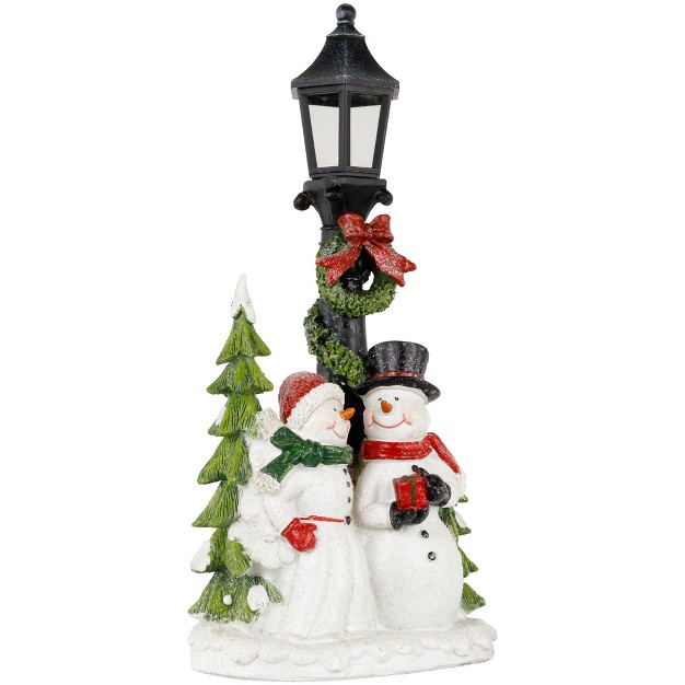 Lighted Snow Couple Under Street Lamp Christmas Figure