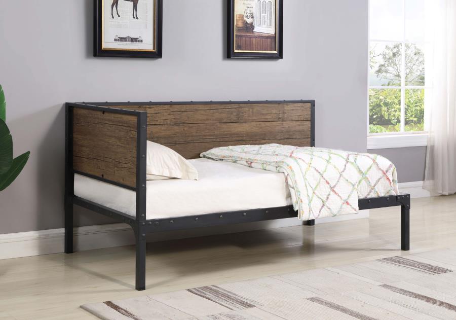 Getler Daybed Weathered Chestnut and Black-300836