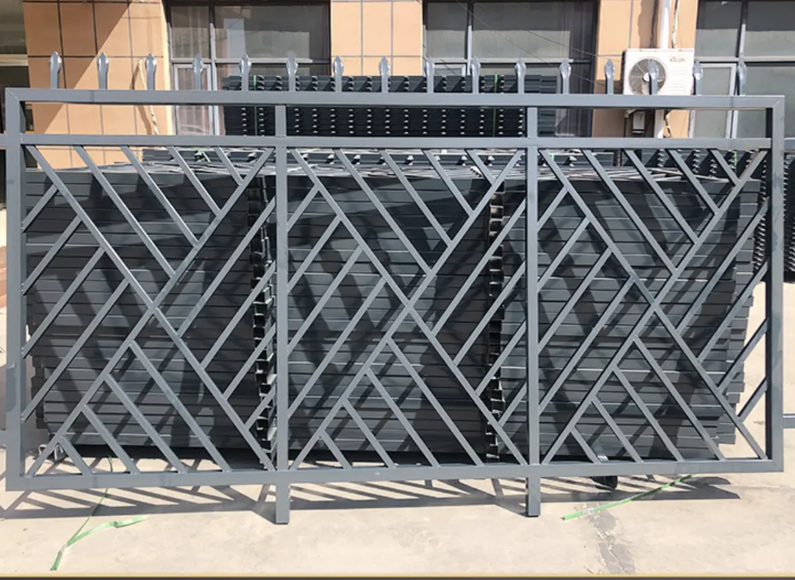 Supply Modern design Cheap Wrought Iron Fence Panel Black Galvanized Steel Fence Garden Aluminum fence