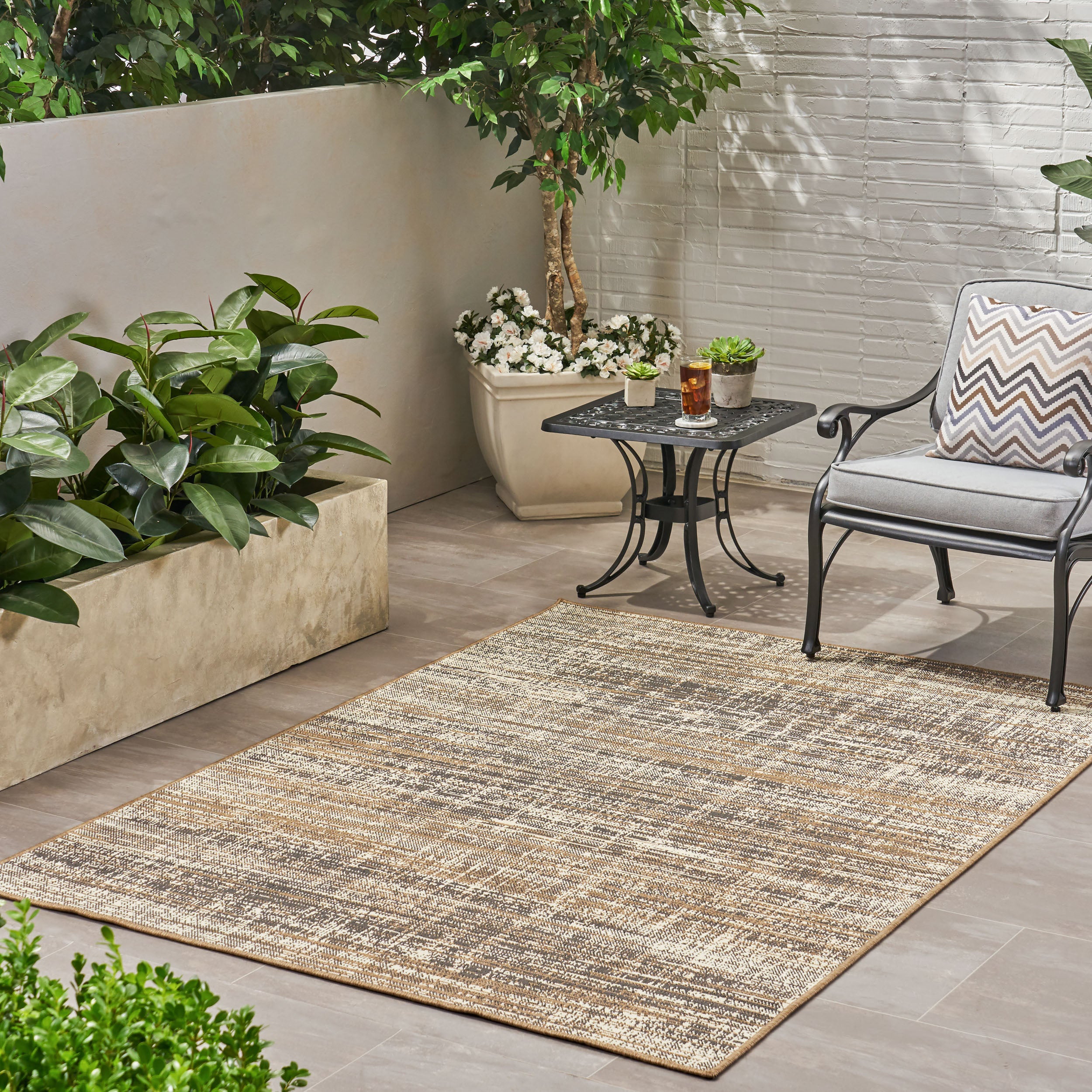 Katherine Outdoor Contemporary Area Rug, Gray and Beige