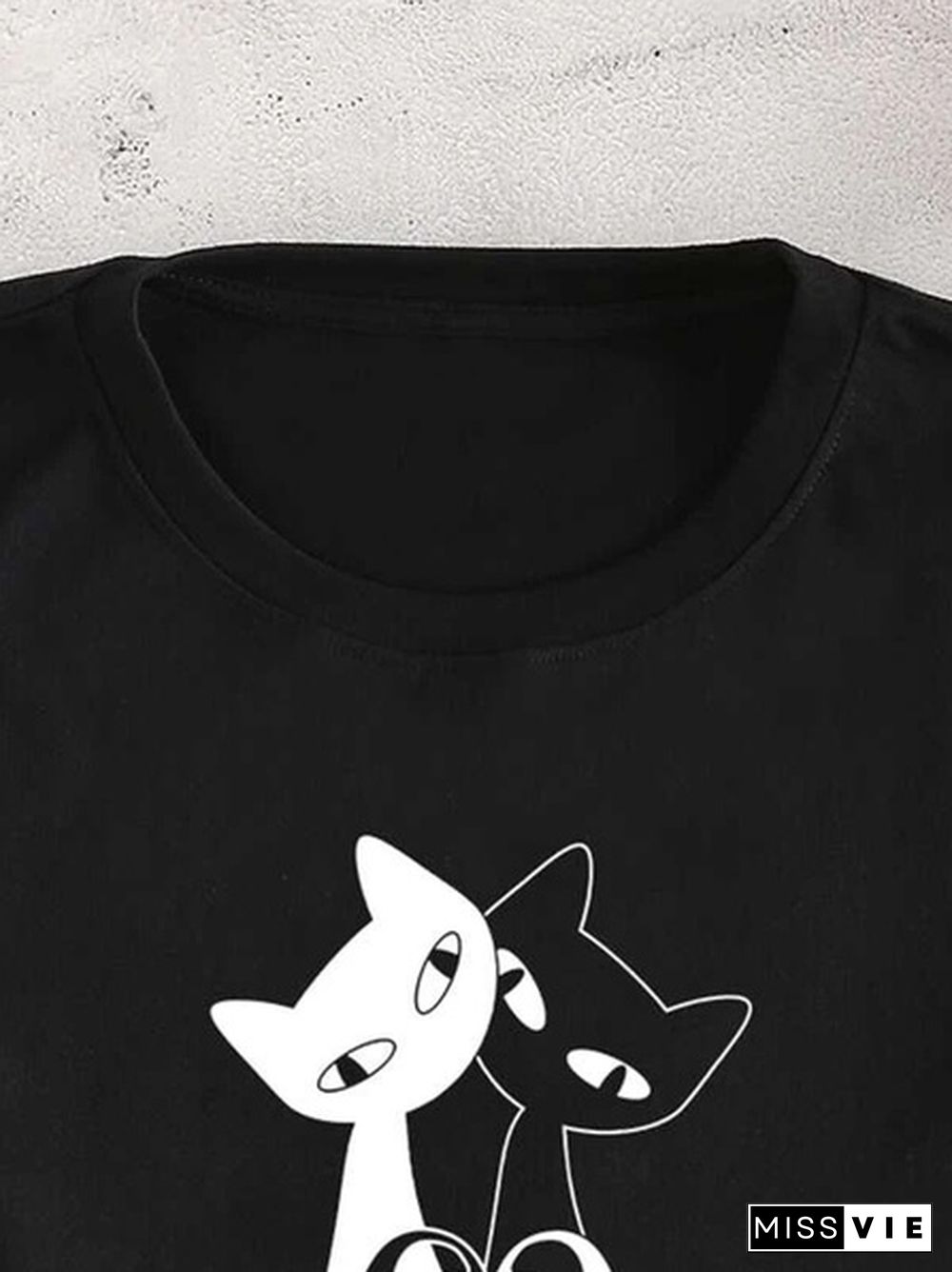 Black White Cat Graphic Tee Summer Fashion Casual Funny Kawaii Cute Women Tee T-Shirt