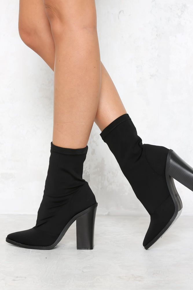 LIPSTIK Matra Boot Black