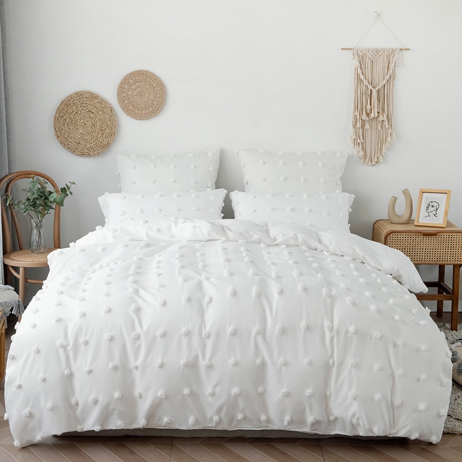 Qookiee White Tufted Dot Duvet Cover Queen Size (90x90 inch)， 3 Pieces (1 Queen Duvet Cover， 2 Pillowcases) All Season Soft Washed Microfiber Duvet Cover Set with Zipper Closure， Corner Ties