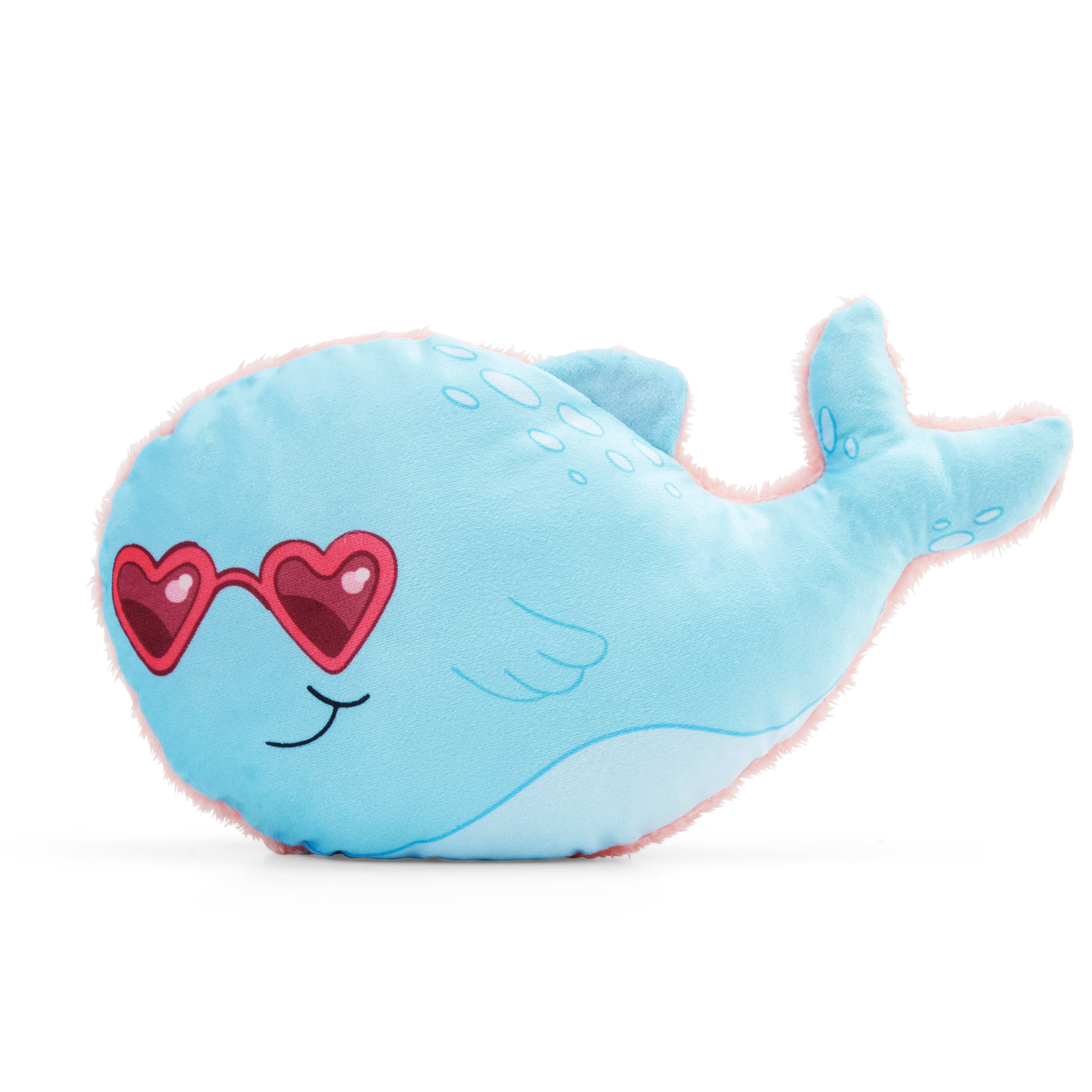 Petco Whale Dog Toy， Medium