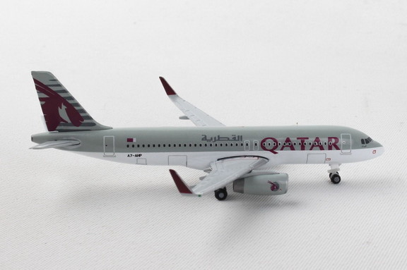 Herpa Qatar A320 1/500  HE535670