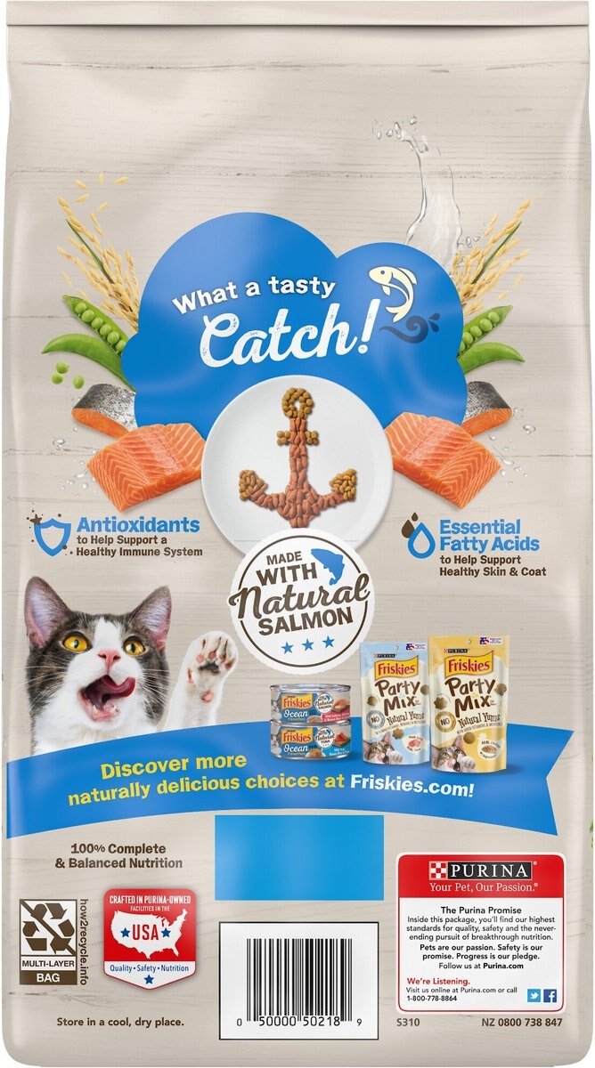 Friskies Ocean Favorites with Natural Salmon Dry Cat Food