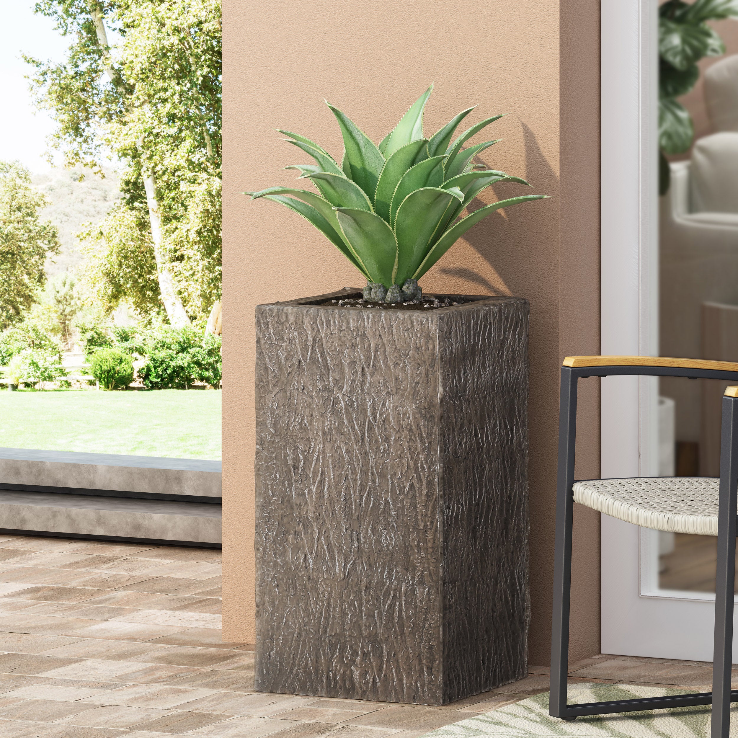 Berkamn Outdoor Cast Stone Planter