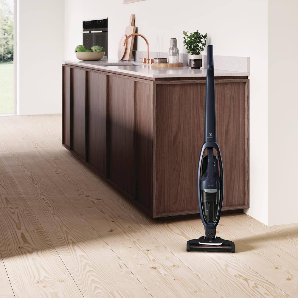 Electrolux Well Q7 Pet Bagless Cordless Multi Surface in Indigo Blue Stick Vacuum with 5-Step Filtration EHVS35P2AI