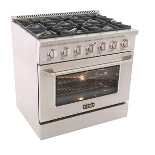 Kucht Pro-Style 36 in. 5.2 cu. ft. Natural Gas Range with Convection Oven in Stainless Steel and Silver Oven Door KNG361-S