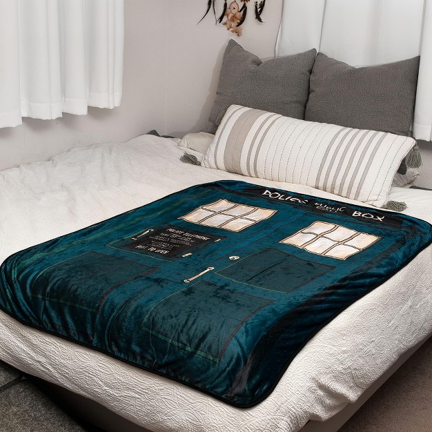 Surreal Entertainment Doctor Who Tardis Fleece Throw Blanket 45 X 60 Inches