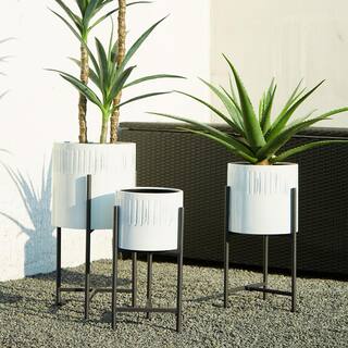 Glitzhome Washed White Metal Planter (Set of 3 ) GH1428203506