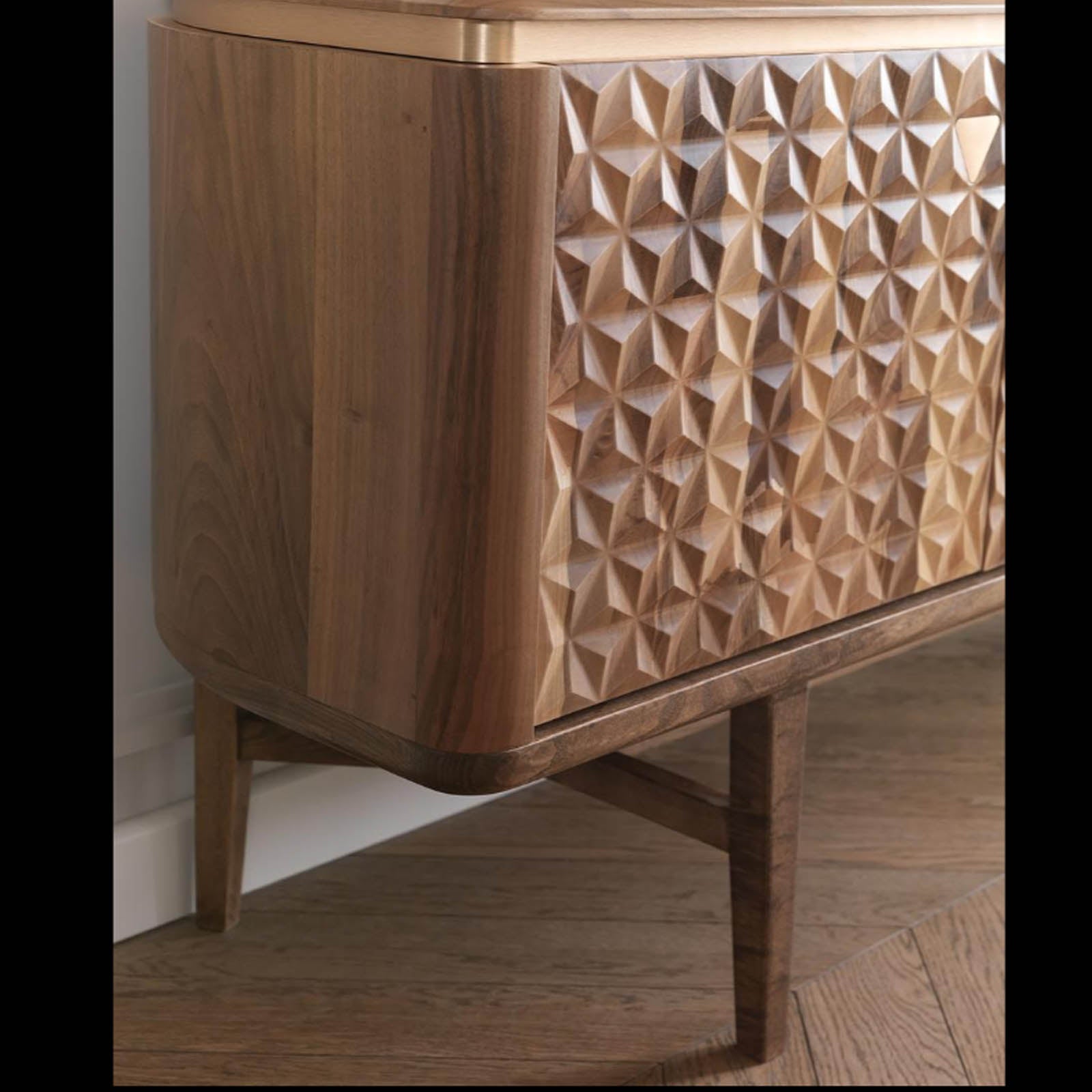 Zen Sideboard Zen003-Veneer Top