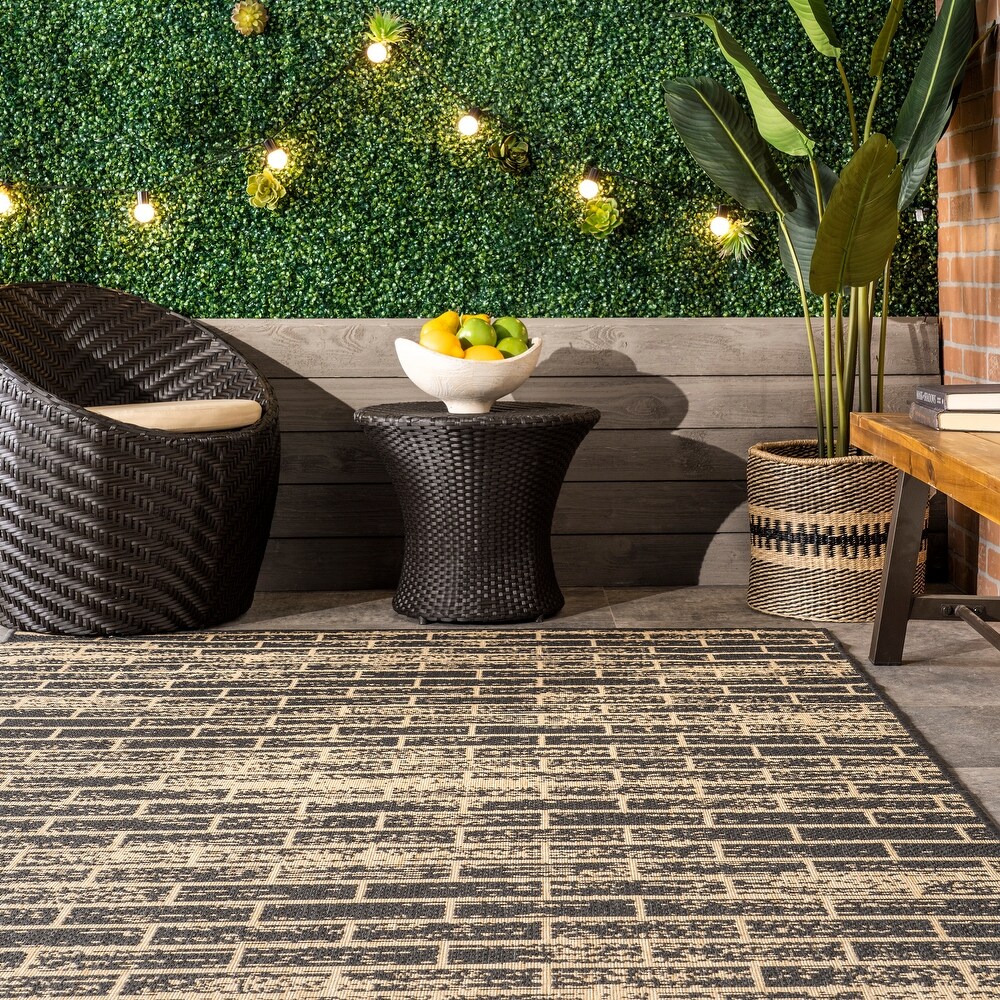 Brooklyn Rug Co Geometric Justina Abstract Brick Indoor/Outdoor Area Rug