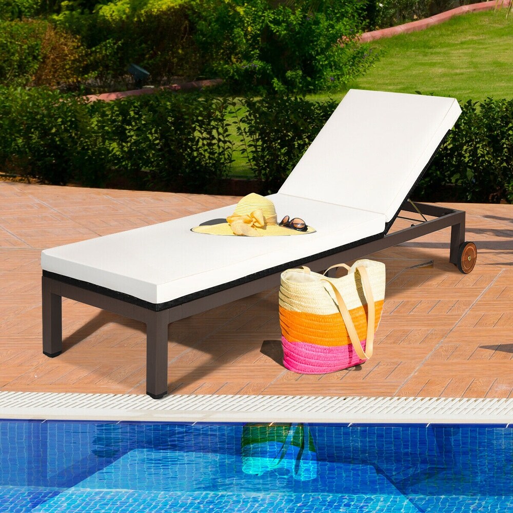 Patio Chaise Lounge Chair Outdoor Rattan Lounger Recliner Chair   81\