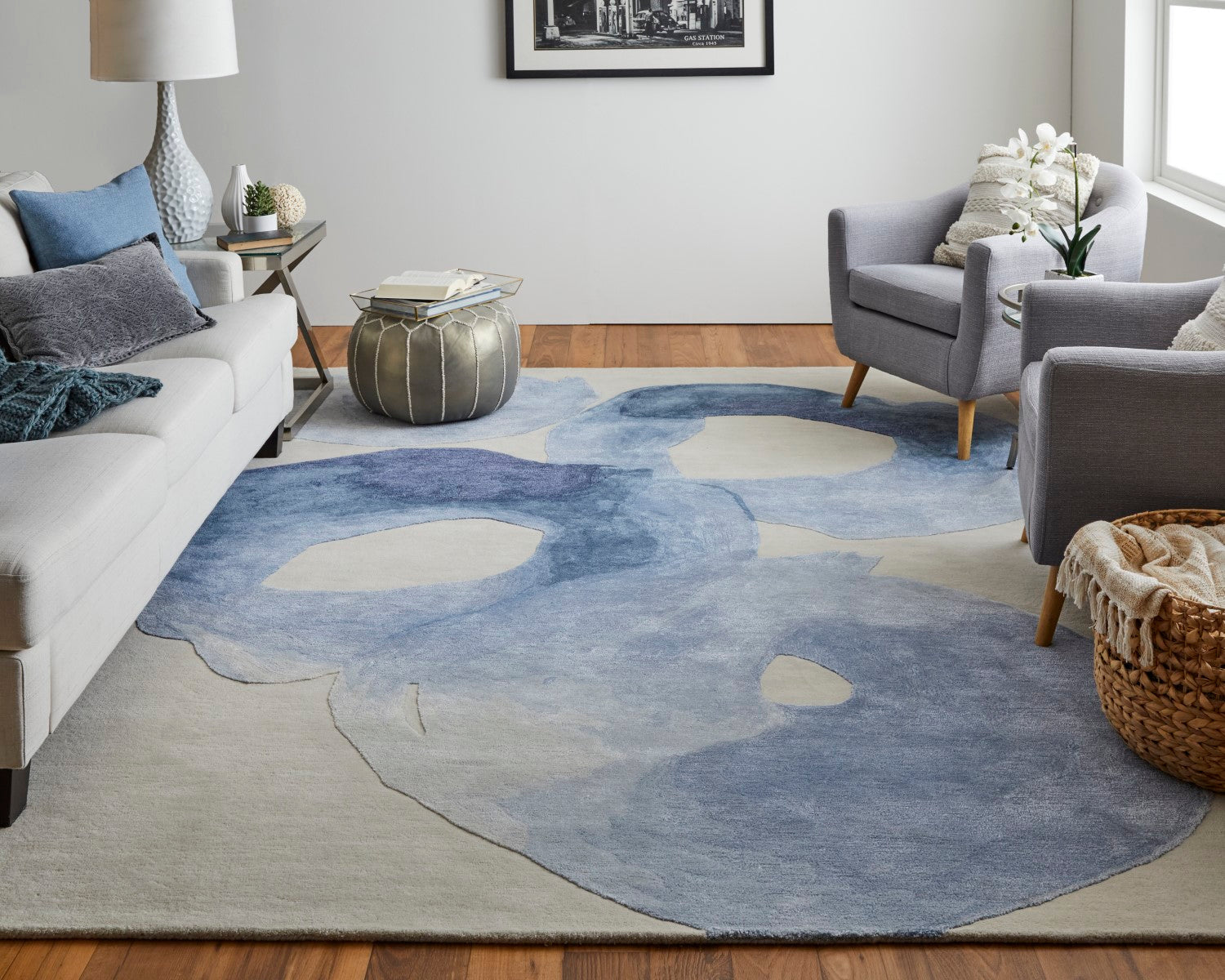 Ramiro Abstract Hand Tufted Blue Rug