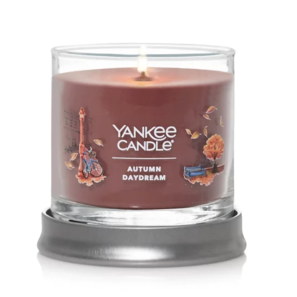 Yankee Candle  Signature Small Tumbler Candle in Autumn DayDream