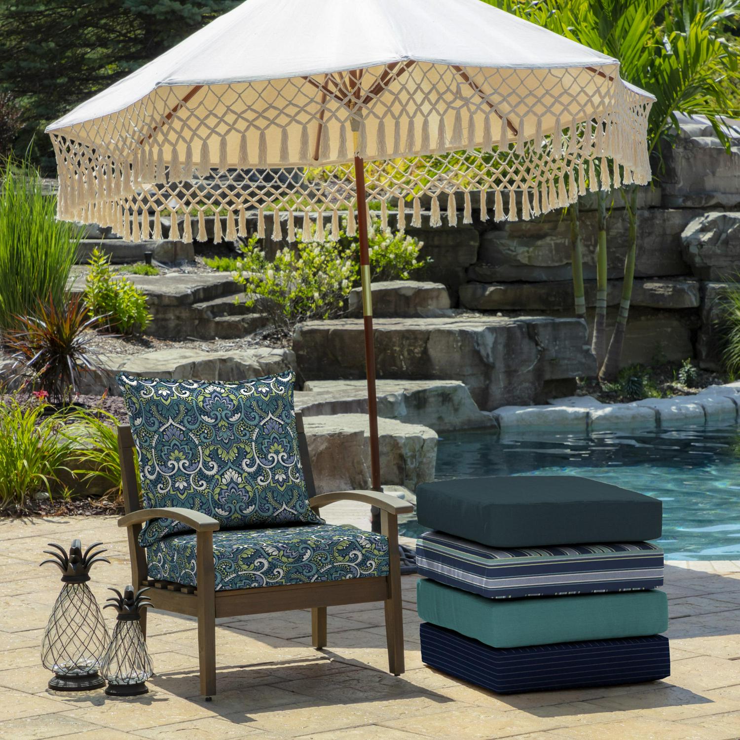 Arden Selections Outdoor Deep Seating Cushion Set 24 x 24， Sapphire Aurora Blue Damask